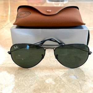Ray-Ban classic Aviator sunglasses